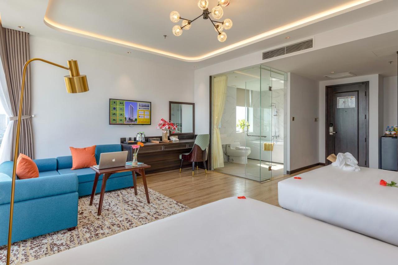 Cordial Grand Hotel Da Nang Beach - Infinity Rooftop Pool מראה חיצוני תמונה