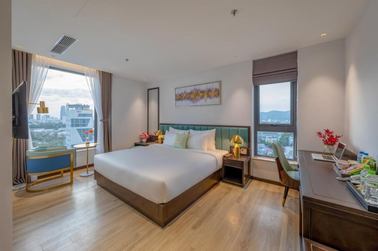 Cordial Grand Hotel Da Nang Beach - Infinity Rooftop Pool מראה חיצוני תמונה
