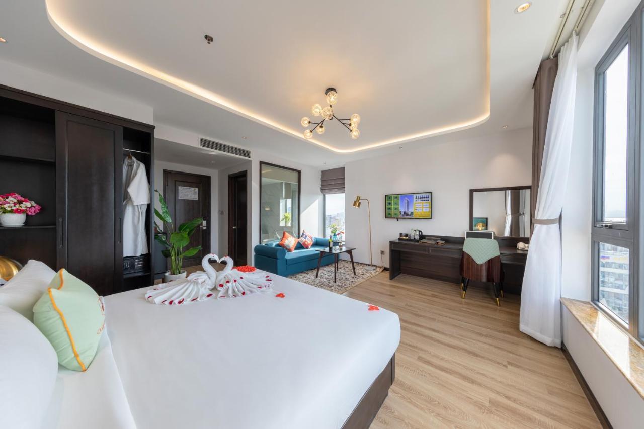 Cordial Grand Hotel Da Nang Beach - Infinity Rooftop Pool מראה חיצוני תמונה